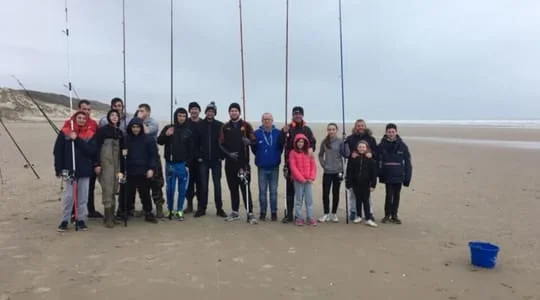 Lire la suite à propos de l’article Je m’insère par la pêche en Bord de mer